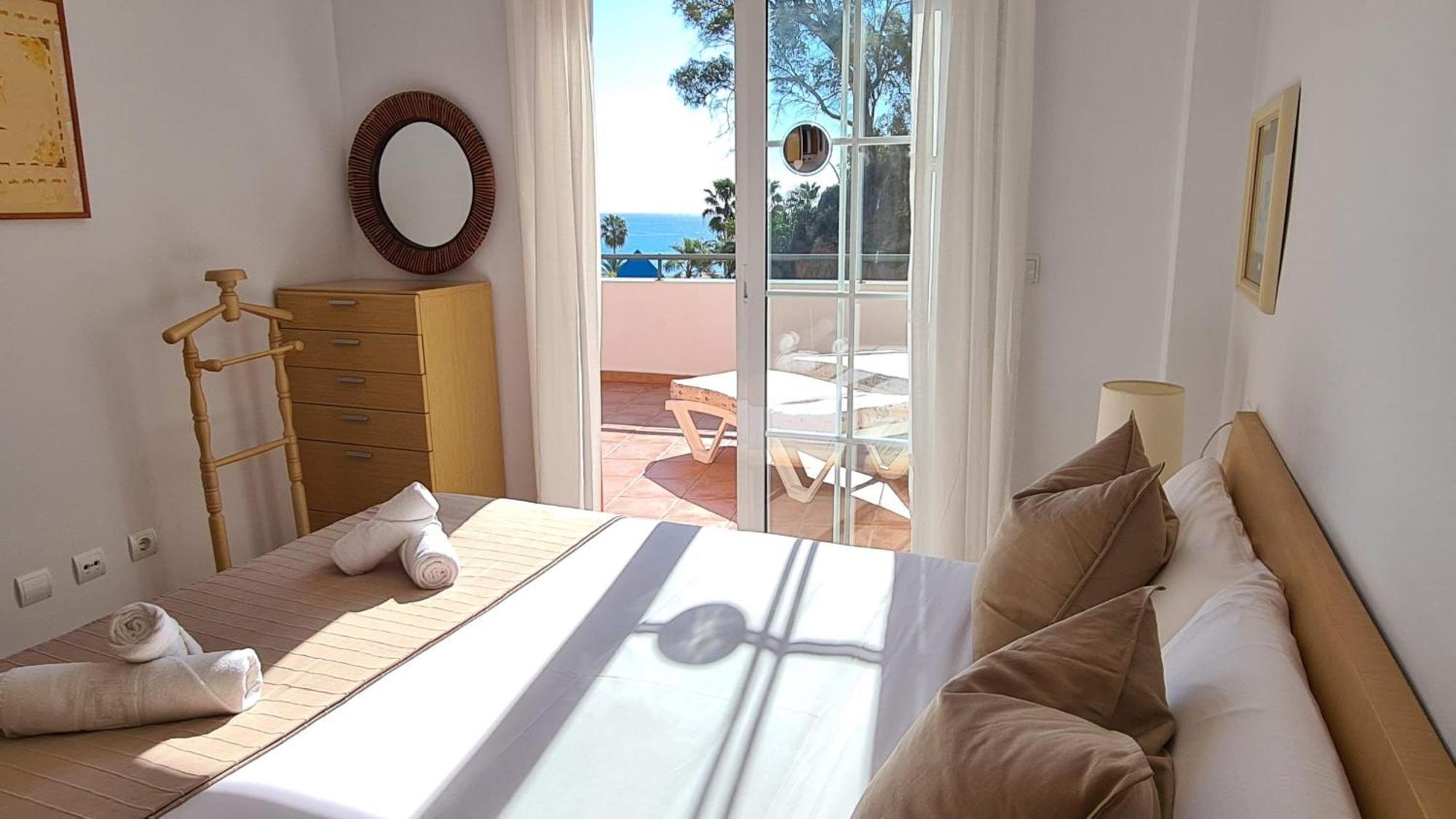 Apartament Burriana Beach Silhouse Nerja Eksteriør billede